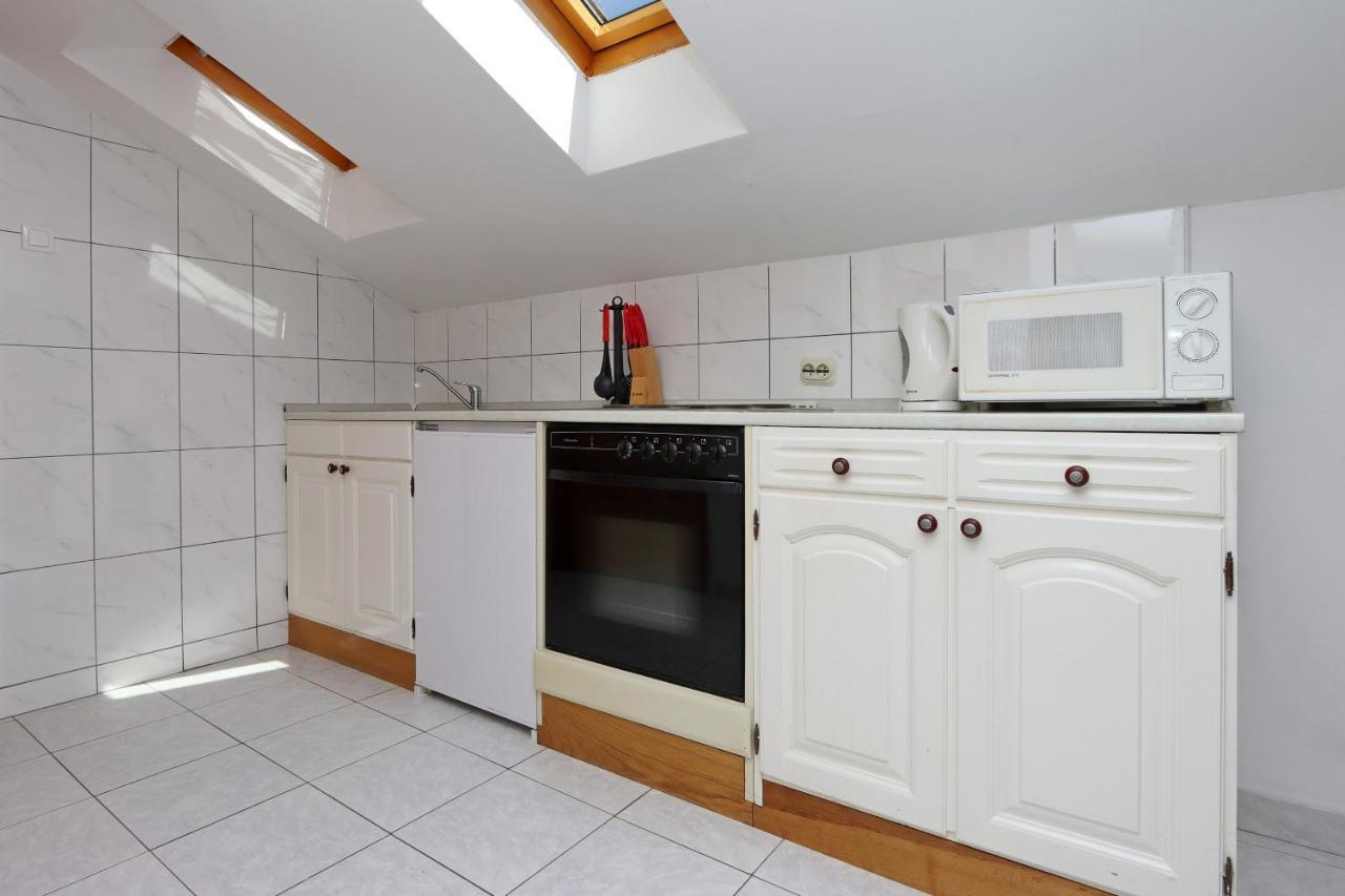Apartments And Rooms With Parking Space Selce, Crikvenica - 2362 Luaran gambar