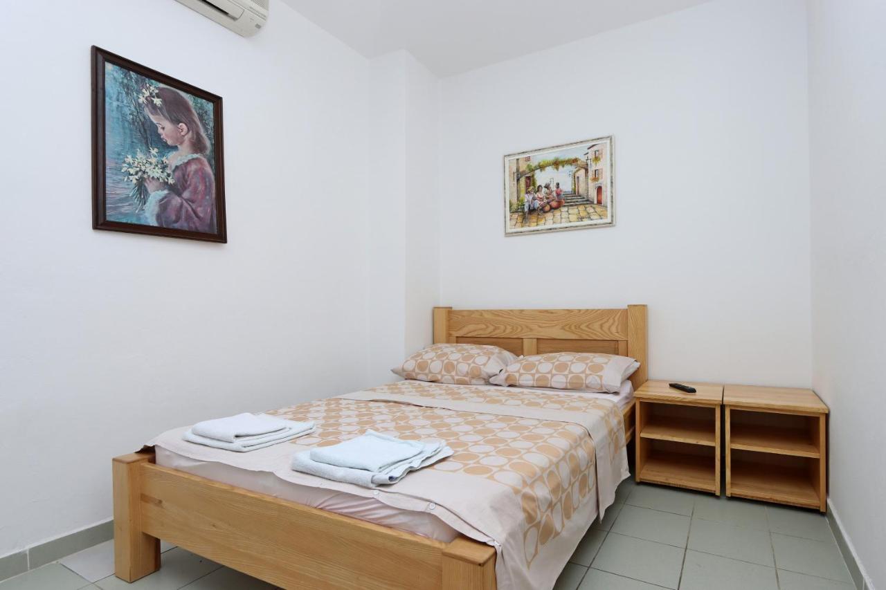 Apartments And Rooms With Parking Space Selce, Crikvenica - 2362 Luaran gambar