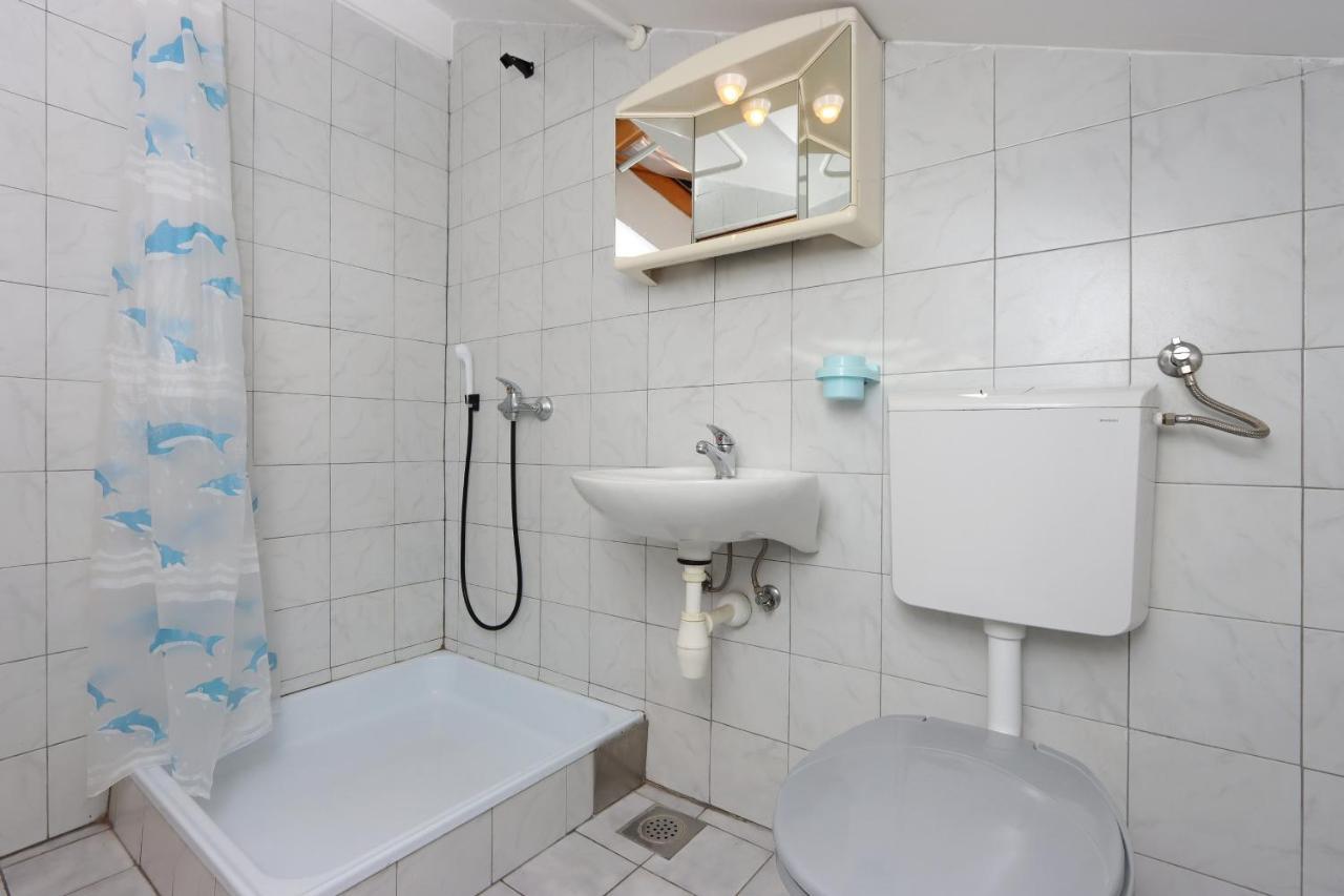 Apartments And Rooms With Parking Space Selce, Crikvenica - 2362 Luaran gambar