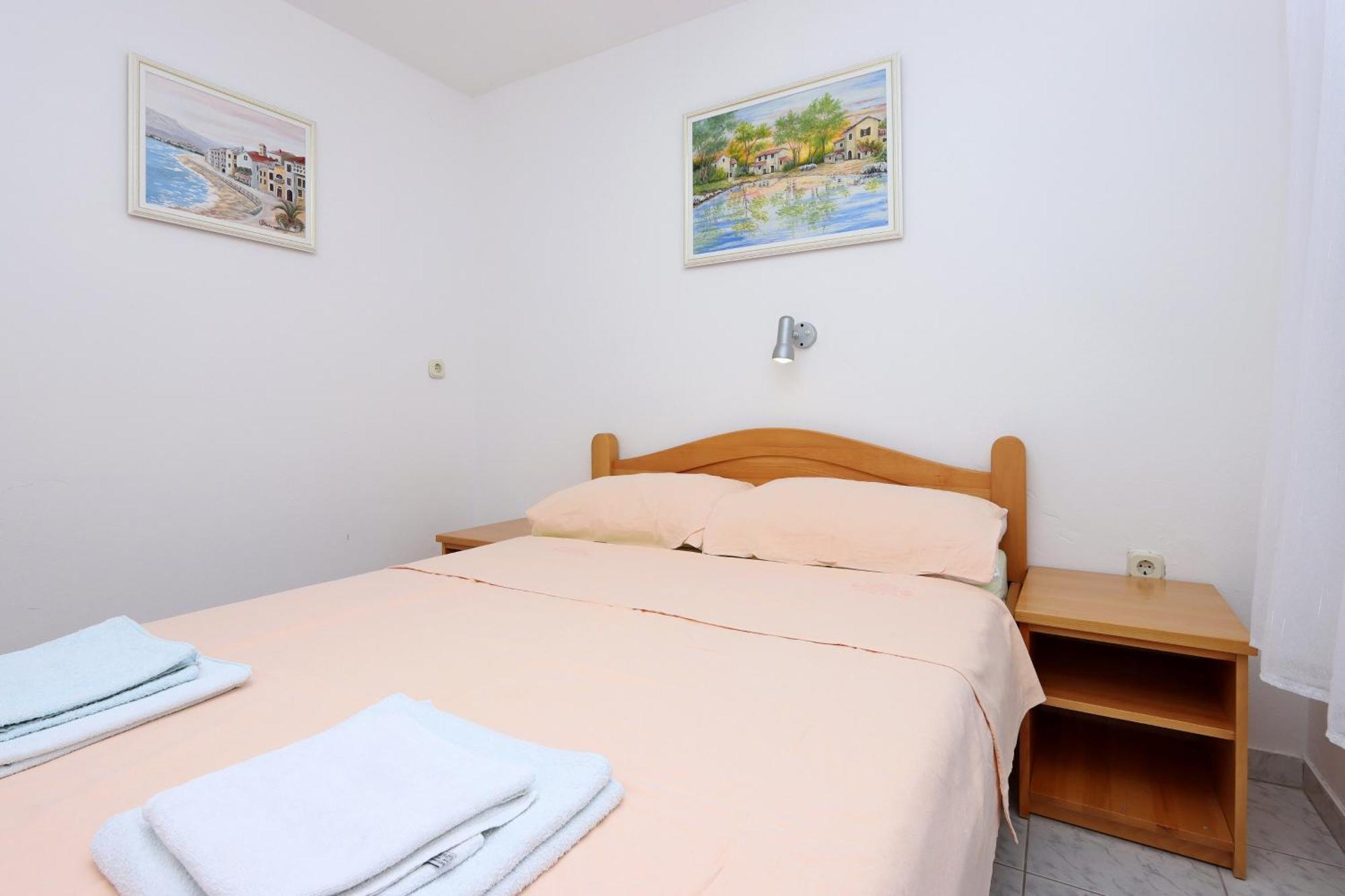 Apartments And Rooms With Parking Space Selce, Crikvenica - 2362 Bilik gambar