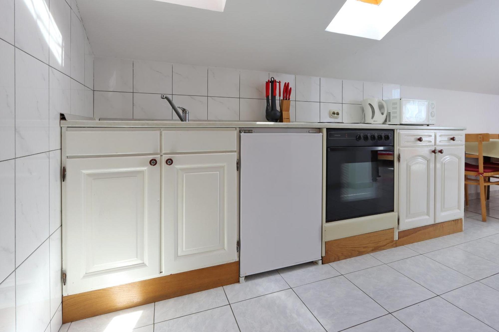 Apartments And Rooms With Parking Space Selce, Crikvenica - 2362 Bilik gambar