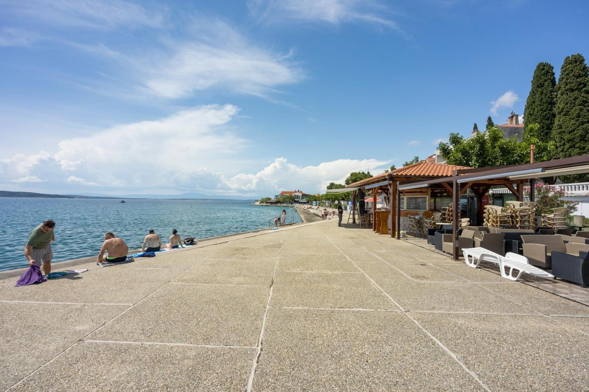 Apartments And Rooms With Parking Space Selce, Crikvenica - 2362 Luaran gambar